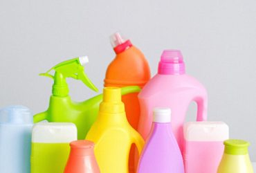 Choosing-the-Right-Commercial-Cleaning-Company-A-Comprehensive-Guide-2-715x415